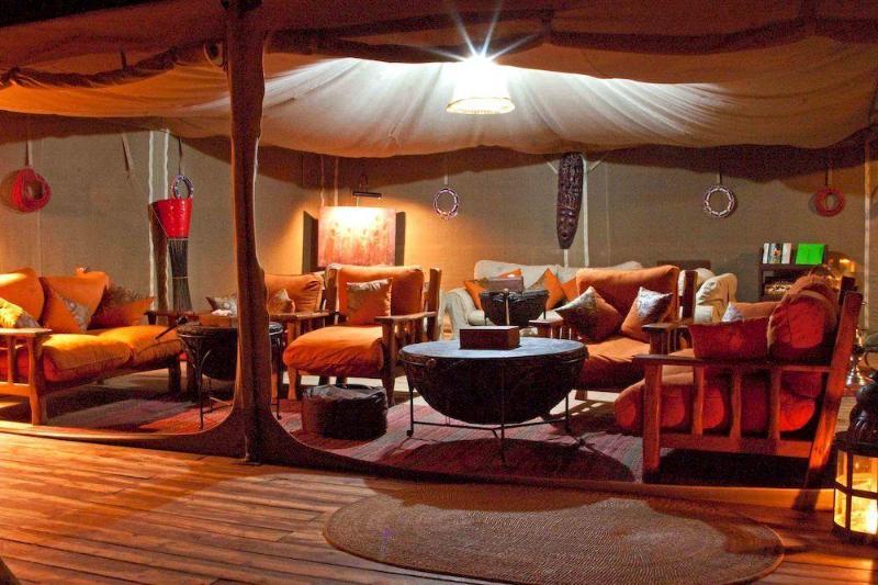 Elephant Bedroom Camp Archers Post Exterior photo